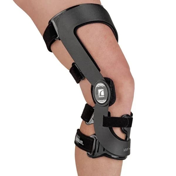 An Össur MVP Contour knee brace worn on the leg